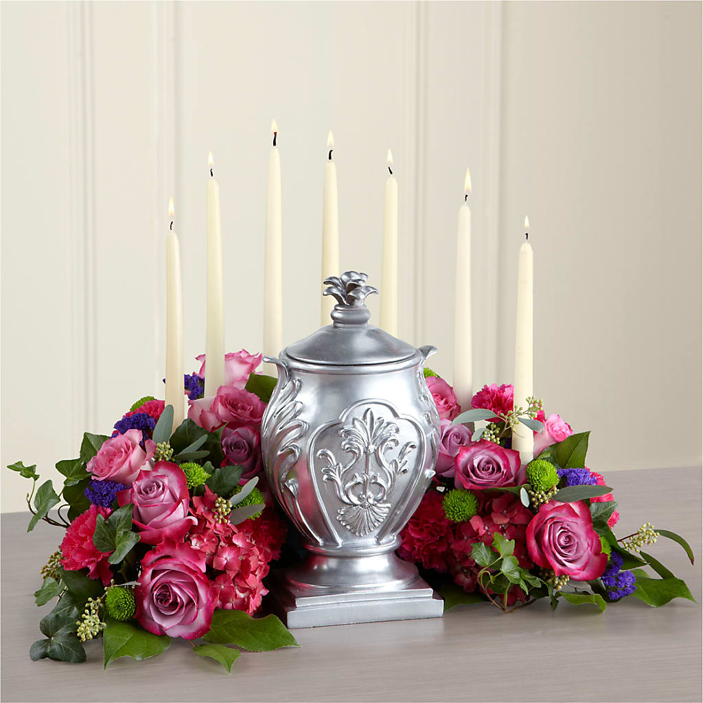 Peaceful Thoughts Arrangement – Loose Leaf Florist, Austin TX