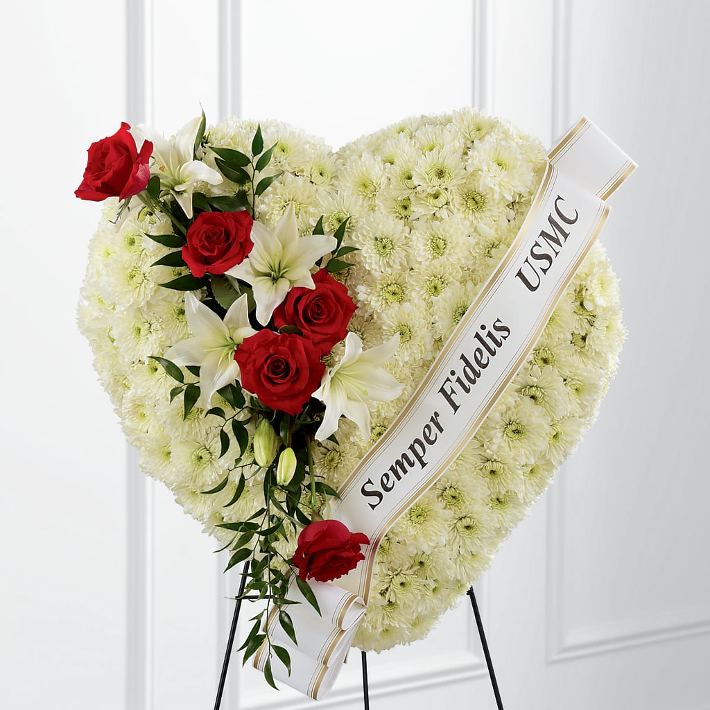 Heartfelt Hero Standing Heart – Loose Leaf Florist, Austin TX