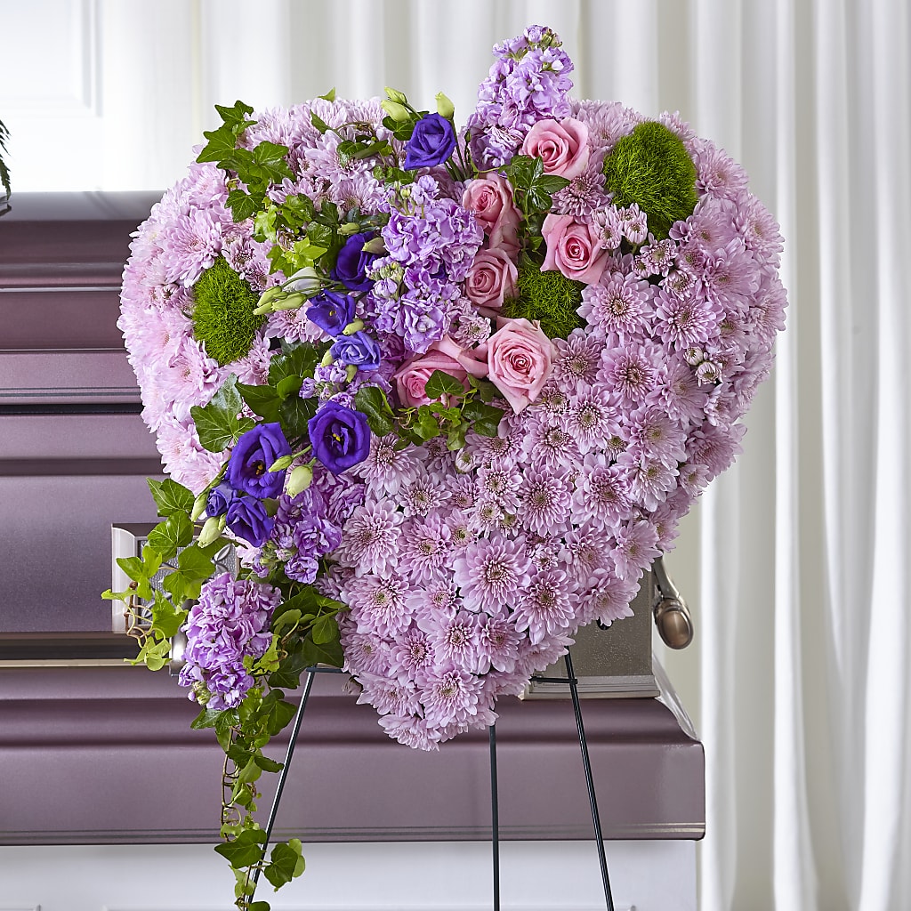 Treasured Love Standing Heart – Loose Leaf Florist, Austin TX