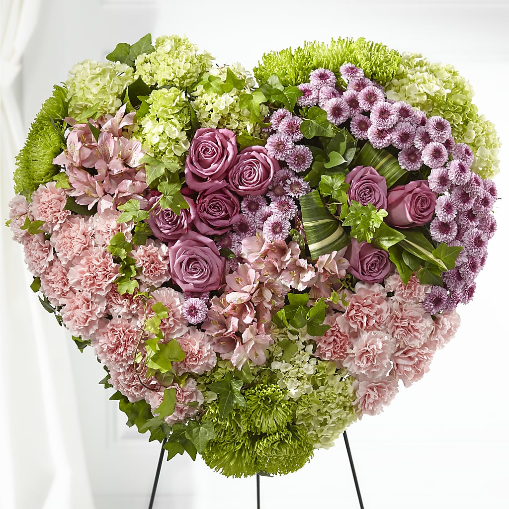 Heartwarming Standing Heart – Loose Leaf Florist, Austin TX