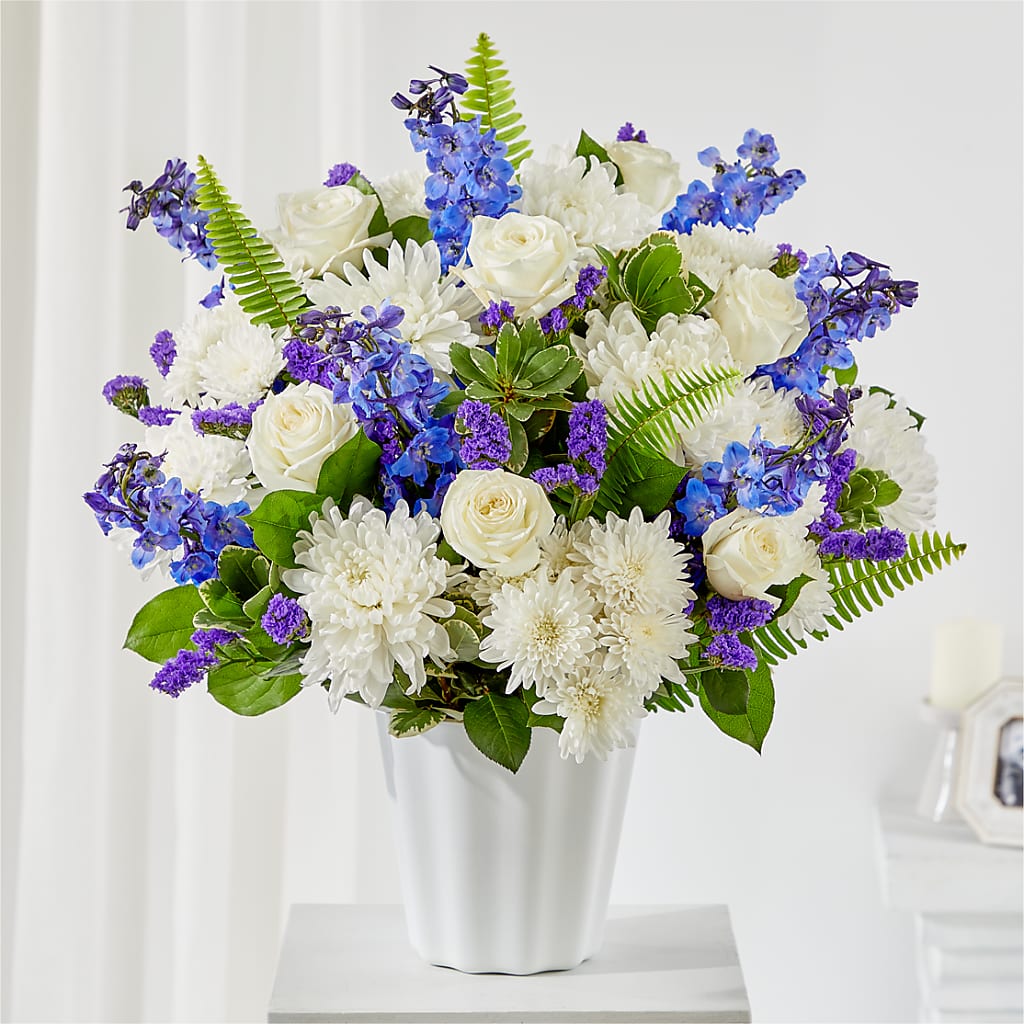 Hold Dear Tabletop Basket – Loose Leaf Florist, Austin TX