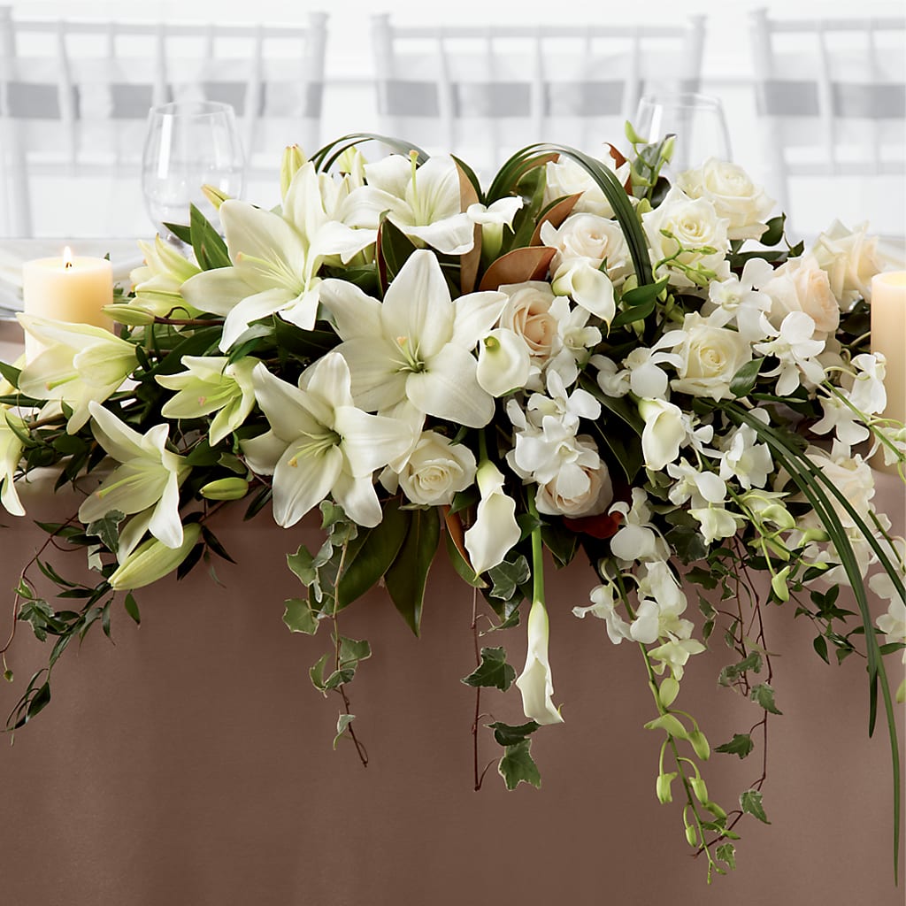 White Linen Arrangement – Loose Leaf Florist, Austin TX