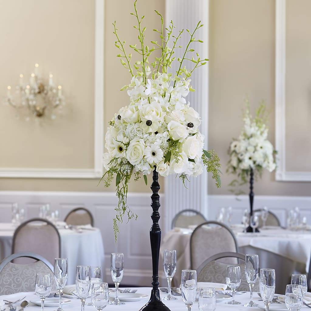 Regency Centerpiece – Loose Leaf Florist, Austin TX