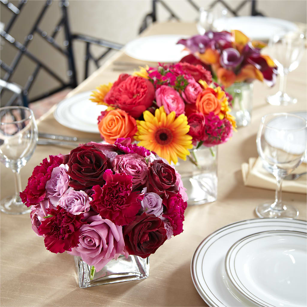 Love's Eternity Centerpiece – Loose Leaf Florist, Austin TX