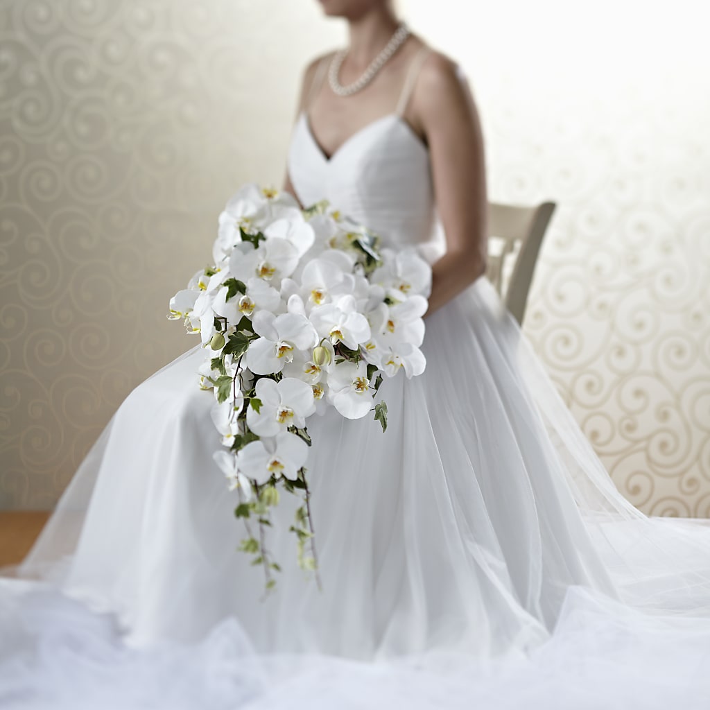 Classic White Bouquet – Loose Leaf Florist, Austin TX