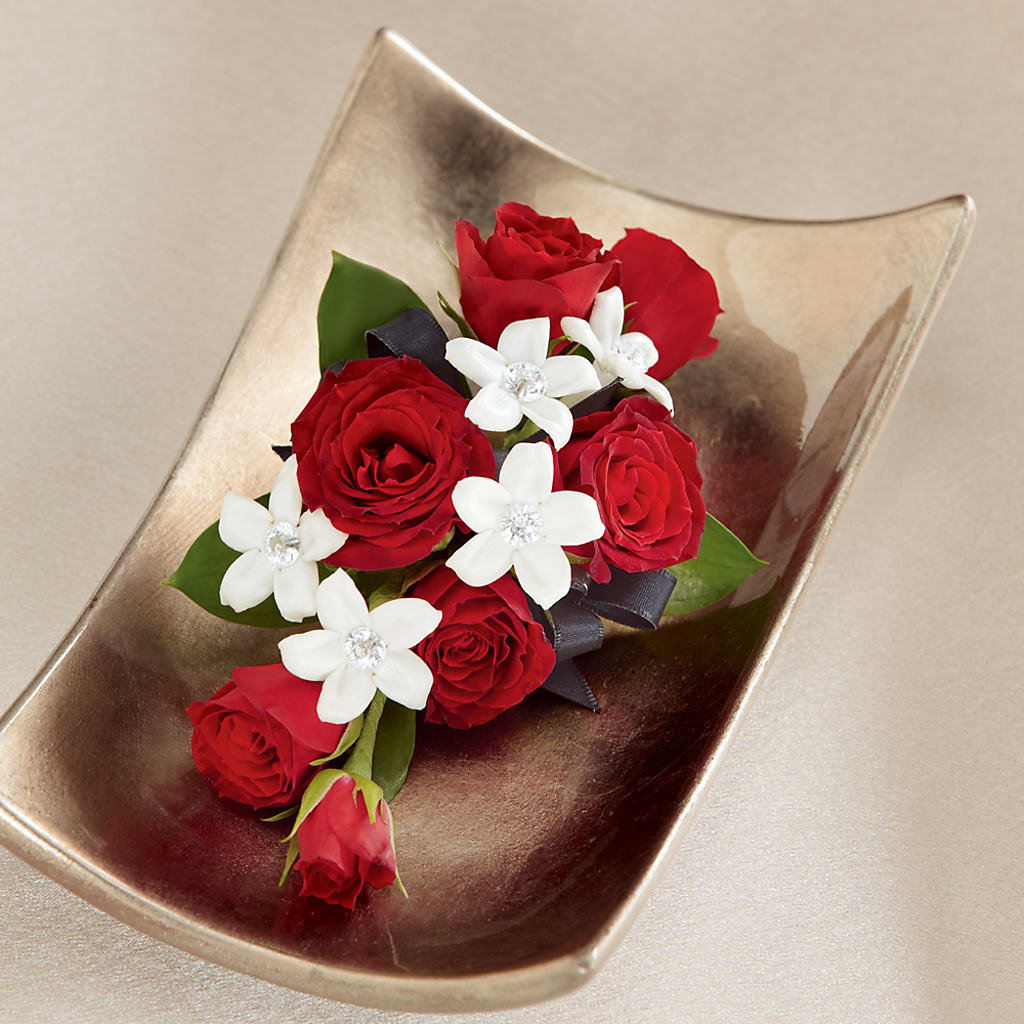 Poetry Corsage – Loose Leaf Florist, Austin TX
