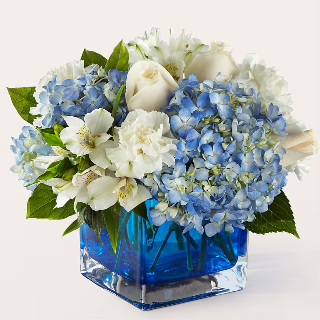 Soothing Waters Bouquet –  Loose Leaf Florist, Austin TX