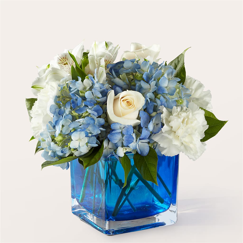 Soothing Waters Bouquet –  Loose Leaf Florist, Austin TX