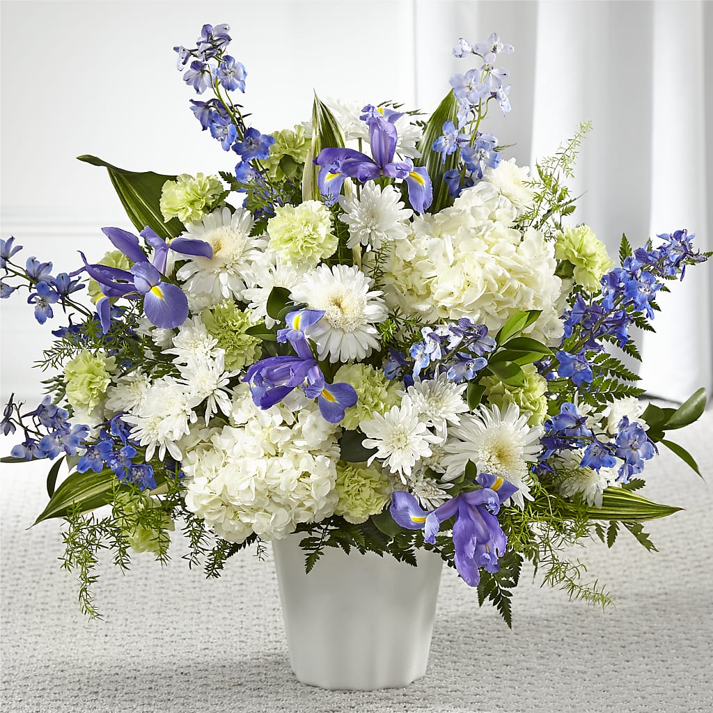 Soft Serenity Floor Basket –  Loose Leaf Florist, Austin TX