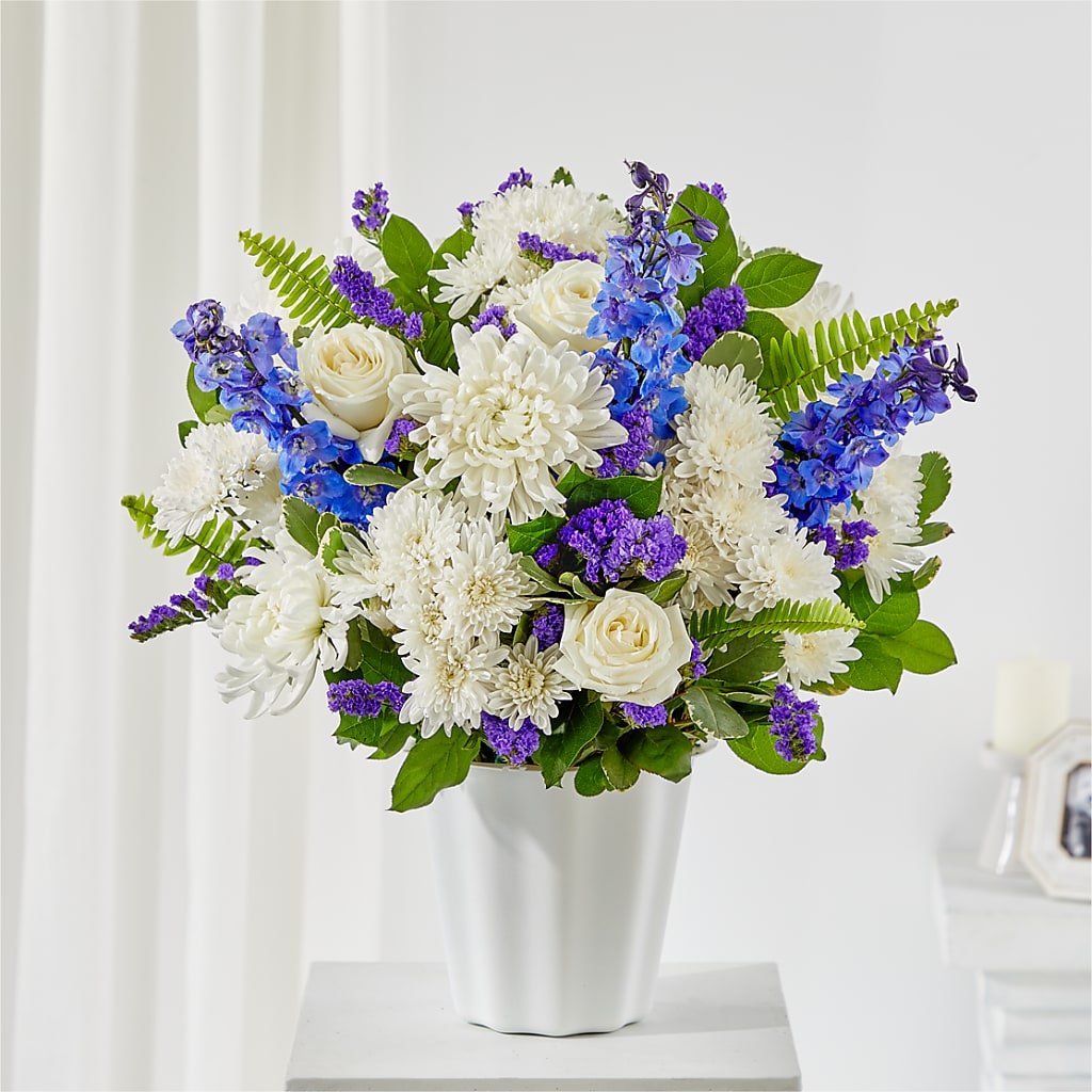 Hold Dear Tabletop Basket –  Loose Leaf Florist, Austin TX