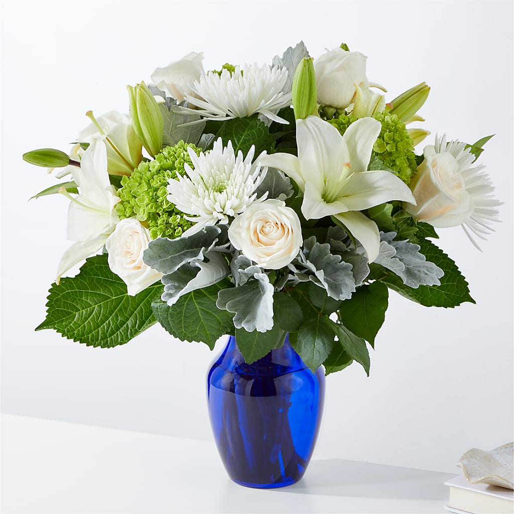 Snowy Dreams Bouquet –  Loose Leaf Florist, Austin TX