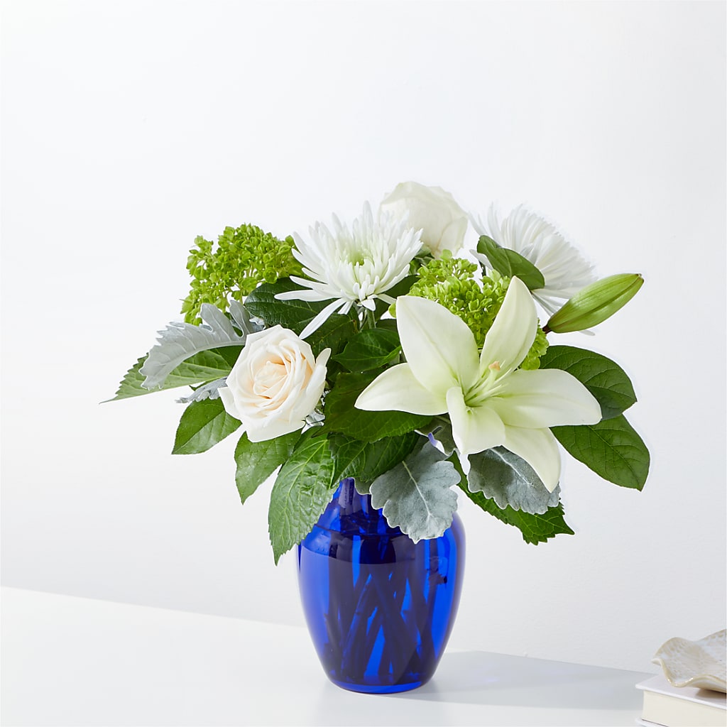 Snowy Dreams Bouquet –  Loose Leaf Florist, Austin TX