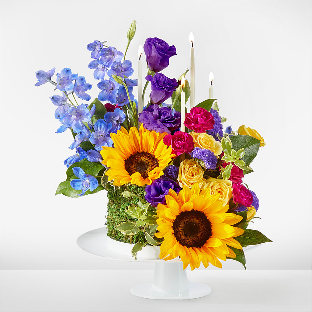Star of the Day Floral Cake –  Loose Leaf Florist, Austin TX