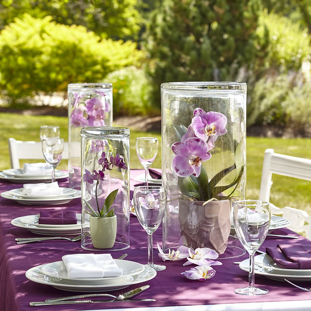 Dramatic Garden Centerpiece –  Loose Leaf Florist, Austin TX