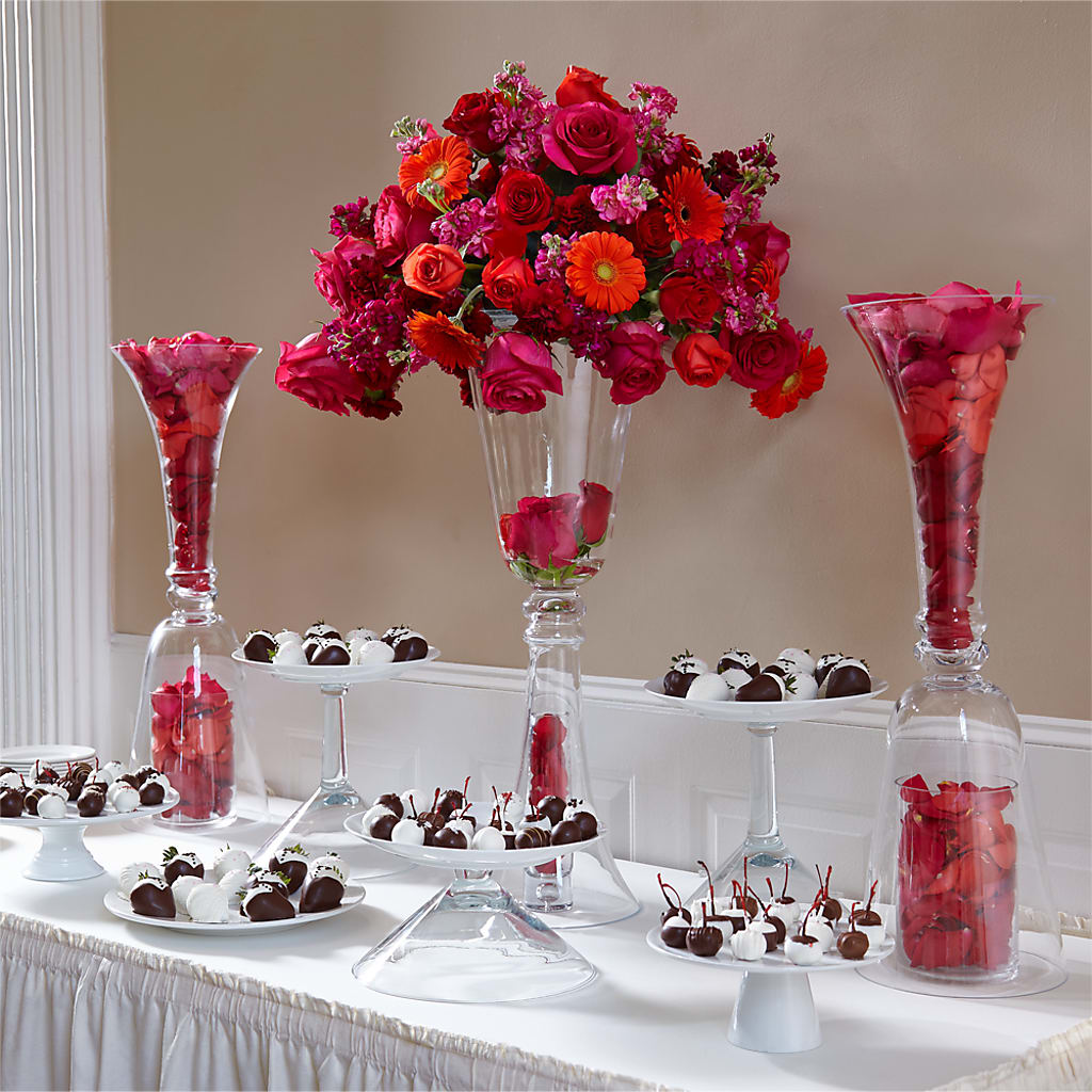 Life's Sweetness Centerpiece –  Loose Leaf Florist, Austin TX