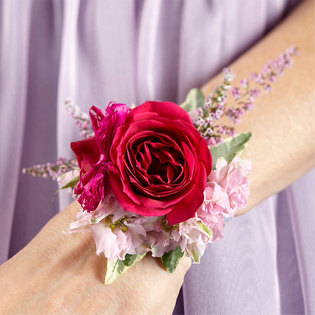 Rose Charm Corsage –  Loose Leaf Florist, Austin TX