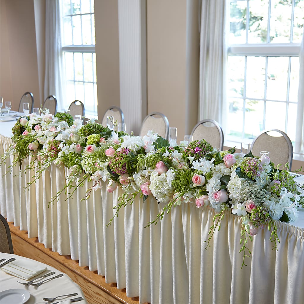 State of Joy Head Table Arrangement –  Loose Leaf Florist, Austin TX