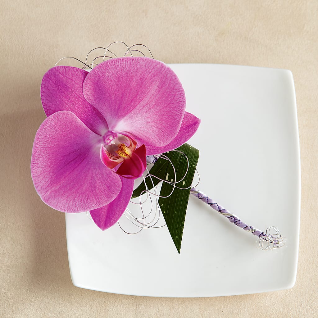 Glorious Boutonniere –  Loose Leaf Florist, Austin TX