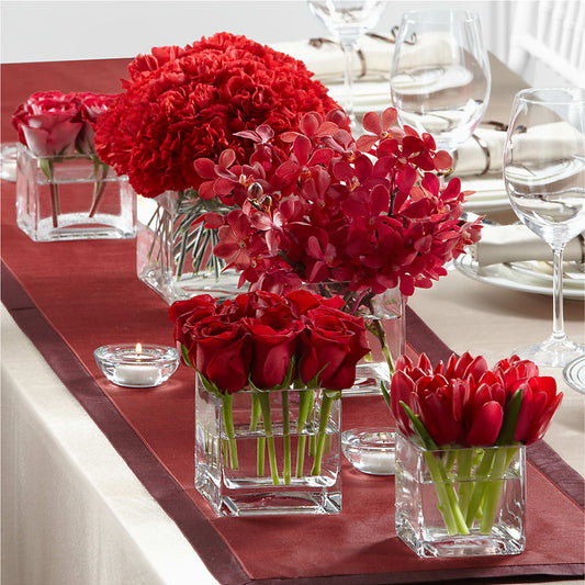 Modern Grace Centerpiece –  Loose Leaf Florist, Austin TX