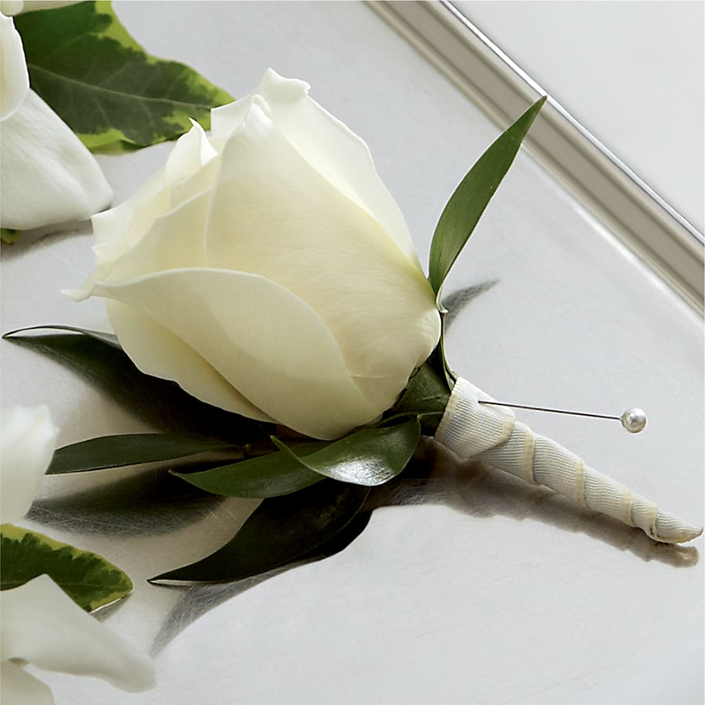 White Rose Boutonniere –  Loose Leaf Florist, Austin TX